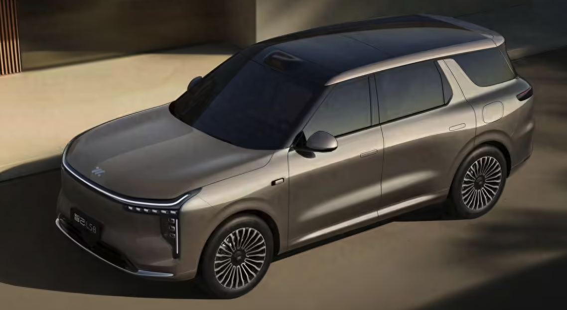 智己LS8预告图发布 搭载线控转向技术 3月正式亮相